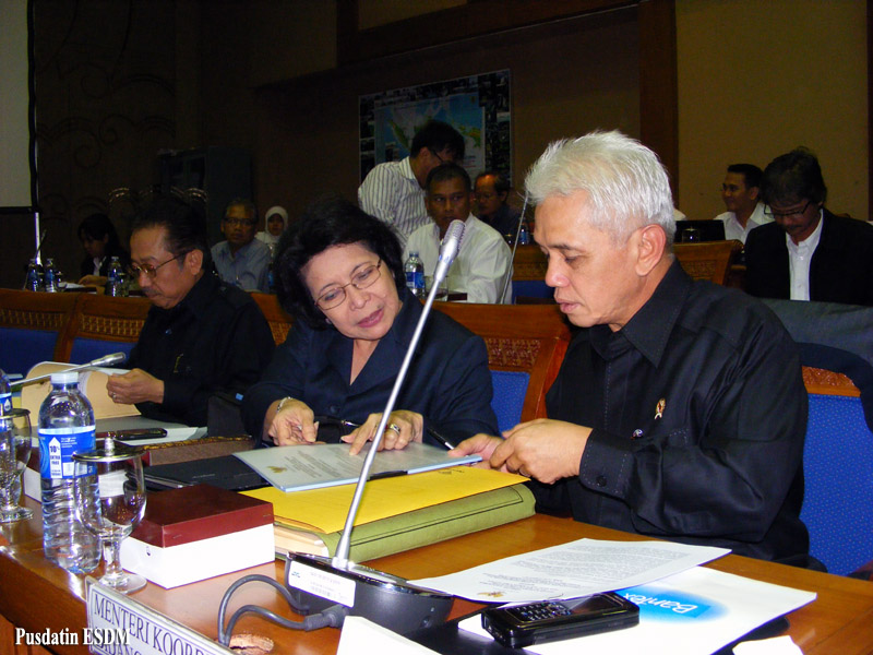 Komisi VII DPR RI dan Pemerintah Sepakat Tingkatkan Subsidi BBN